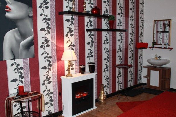 Red Room 4